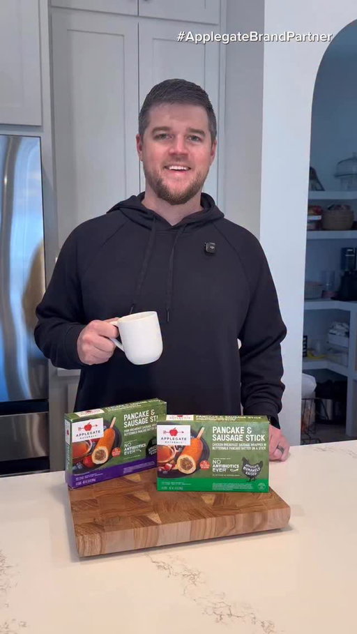 #APPLEGATEBrandPartner POV: you’re a dad on duty for the school morning routine. Breakfast made easy with APPLEGATE® Pancake & Sausage Sticks @applegate