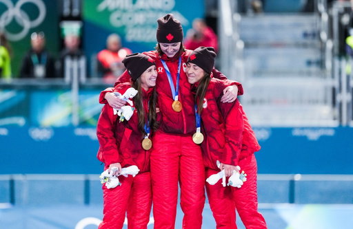 Back-to-back gold for Team Canada! 🥇🇨🇦 ⁣
-⁣
Or consécutif pour Équipe Canada! 🥇🇨🇦 ⁣
⁣
📸 Leah Hennel/COC
