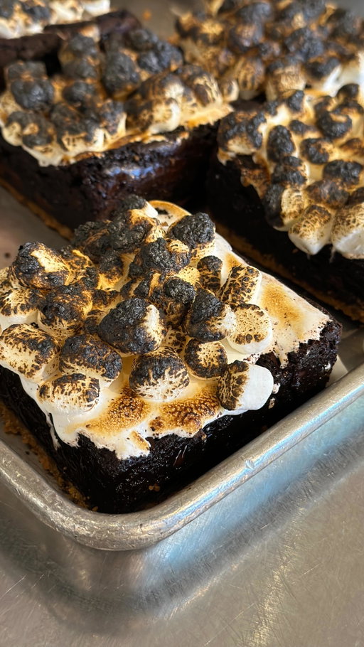 Dessert lover? We’re on it! #brownies #smores #dessert #fyp #miami
