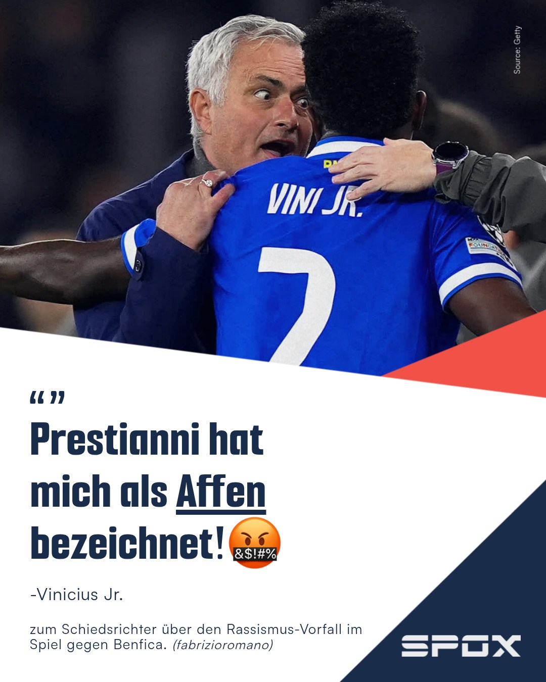 Das Spiel zwischen Real Madrid und Benfica wurde für rund zehn Minuten unterbrochen. Zuvor hatte Vinícius Júnior nach seinem Treffer etwas ausgelassen gejubelt und dafür die Gelbe Karte gesehen. Im Anschluss kam es zu hitzigen Szenen auf dem Platz. Laut Berichten soll Vinícius von gegnerischen Spielern beleidigt worden sein, wobei ein Spieler dabei seinen Mund bedeckt haben soll. Es steht der Vorwurf einer rassistischen Beleidigung im Raum, offiziell bestätigt ist bislang jedoch nichts. 🤬