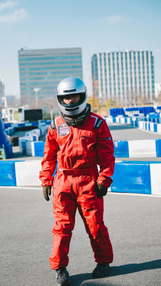 How I ride Go-kart.
@ukyo_sasahara 

#redbulltokyodrift
@redbulljapan 
@redbullracing 

#gokart #gocart