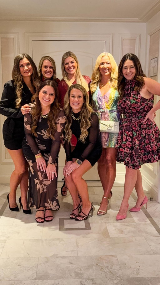 Vegas called. We answered 🙌🏻

Vegas with your besties is basically therapy… just louder, sparklier, and with better outfits. Late-night taxis, getting glam for dinner, laughing until your stomach hurts, and saying “who has the colace” IYKYK. 😂🍸💃🏻

#GirlsTrip #VegasBaby #MakingMemories #girlstripvegas