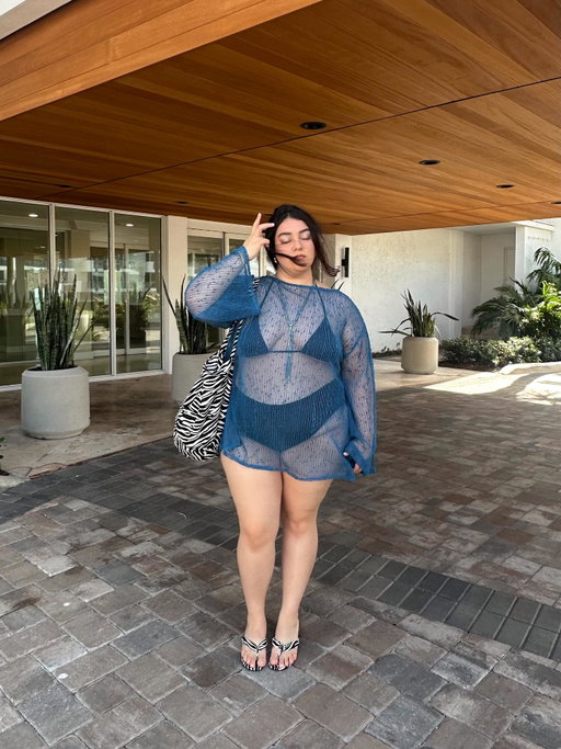 It’s cold somewhere but not here 📍