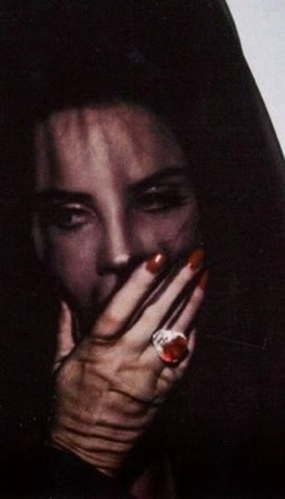 lana made this song for the witchy community🕯️🔮🖤

#lanadelrey #whitefeatherhawktaildeerhunter