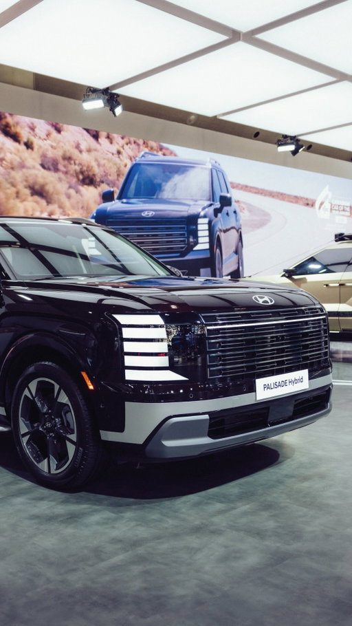 Buckle up. Hyundai’s bringing performance, comfort, and innovation to the floor. Check out our lineup at #AutoShowCA.
 
Attachez votre ceinture : Hyundai débarque avec ses performances, son confort et ses innovations. Venez voir notre gamme au #AutoShowCA.

#HyundaiCanada