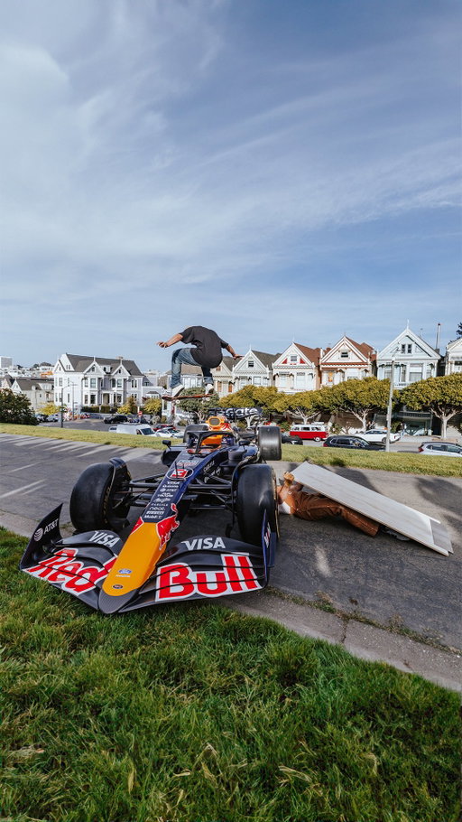 just a normal afternoon in San Francisco 🤯

… and we’ve got even more coming 🔜

See the F1 car and some of our favorite rides up close at Red Bull Showrun this Saturday (2/21), 1–4PM at Marina Green — presented by our friends @fordracing.

Full details in bio 🤝

🛹: @toreypudwill 
💪: @manramp
🏁: @redbullracing