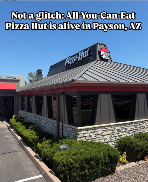 If you’ve ever wondered where time stands still and crust still comes with that classic 90s charm… it’s right here in Payson, Arizona.
Yes, that’s an OG dine-in Pizza Hut with an all-you-can-eat buffet—pizza, wings, salad bar… $9.99. It’s not a glitch in the matrix, it’s just how things are done up here.

And listen—just because I’m often dubbed a pizza snob doesn’t mean I can’t enjoy a little retro red-roofed magic. The cheese hits different when it’s served with a side of memories and a vintage “Hot Beer / Cold Pizza” poster.

Long live the salad bar sneeze guard, the thick red cups, and the dessert pizza that slaps every time.
This post is for the Pizza Hut kids who remember…

#WizardOfZA #PizzaHutNostalgia #RetroEats