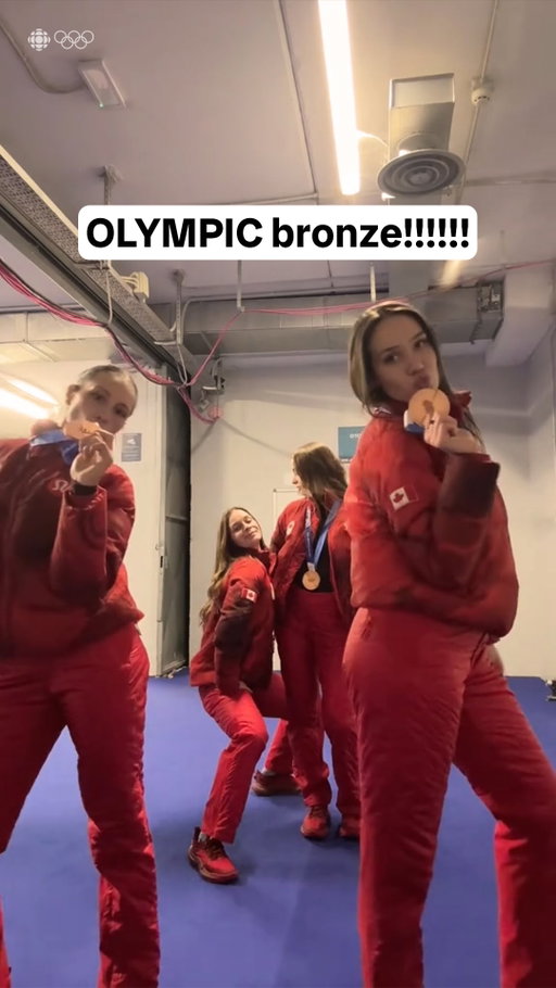 Striking a pose with that new bling🙂‍↔️🥉💃🏽

🎥 @florencebrunellee