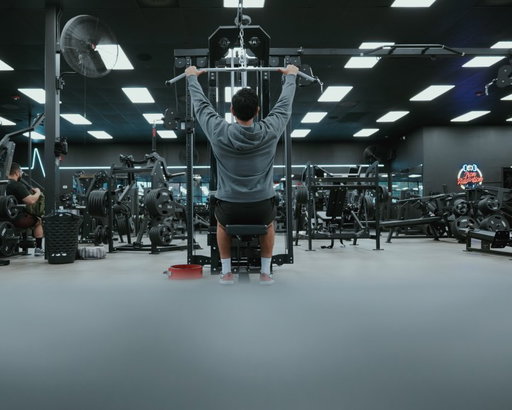 Creative gym shots to level up your gym content 🔥
#filmmaking #filmmakingtips #cinematography #gym #gymbro