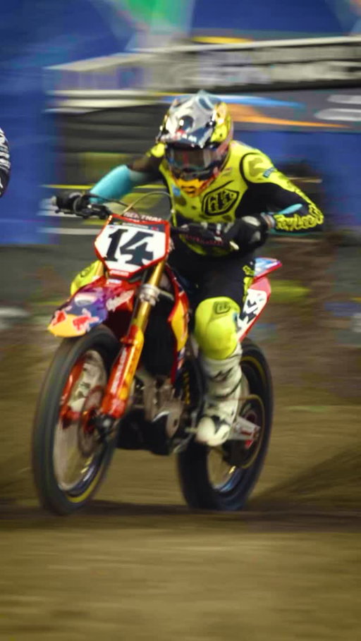 Go inside Seattle SX at Lumen Field as @TroyLeeDesigns @RedBull @DucatiUSA bring you behind the scenes, from indoor pit adjustments to qualfying and race-night execution in the premier 450SX class. 

Check out SEASON ONE | Ep. 6 - Seattle SX on our Youtube Channel by tapping the link in our story.