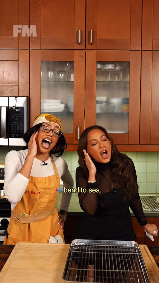 Made challah french toast and sang our hearts out with @adriennebailon 

Check out Chef’s Kiss on The Roku Channel, out now!

#biteme