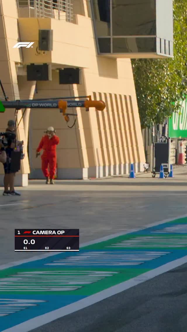 Anything to get the shot of El Padre 🏃‍♂️💨

#F1 #Formula1 #F1Testing