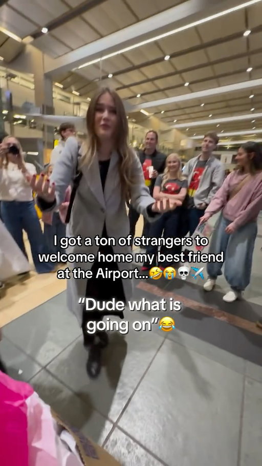 LMAOOOO KEEP WATCHING UNTIL THE END!! GUYS I have no idea how I pulled this off🤣🤣🤣🤣⭐️⭐️⭐️@morgan.kking #freewill #omg #airport #surprise #meganmillion