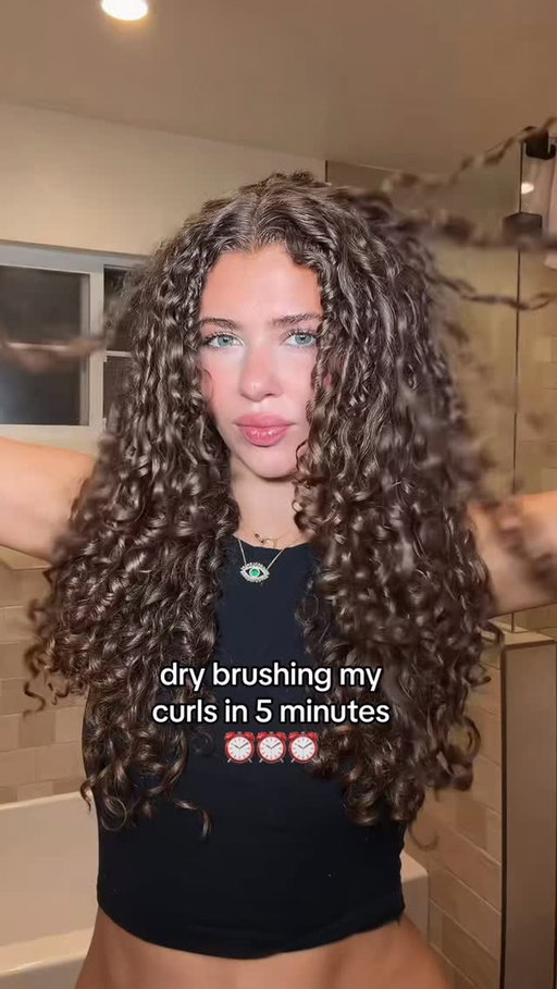 Big hair is BACK! Using my fave @dianebeautyofficial brush available at @ultabeauty 🤍 #hairtok #curlyhair #dianepartner #dianexulta