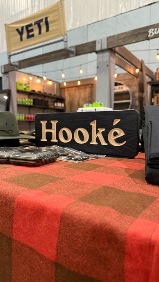 La saison des salons est recommencée !

Venez nous voir au @salonpleinairsh , de vendredi à dimanche, au kiosque de @hooke.ca , @yeti et @biereboreale .

Passez prendre une bonne bière avec nous, découvrir notre nouvelle collection, vous équiper d’un produit YETI et échanger sur nos passions.

Samedi, de 13 h à 15 h, venez rencontrer @jp_cooktheforest et @fabiencloutier , qui seront sur place pour dédicacer leur nouveau livre et discuter de cuisine sauvage, de chasse et de pêche.

On se voit bientôt !