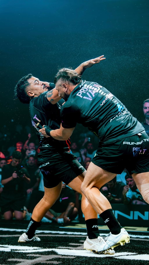Was this the best HIT in the main event bout? These 2 went TOE 2 TOE😤

#runnation #rnc