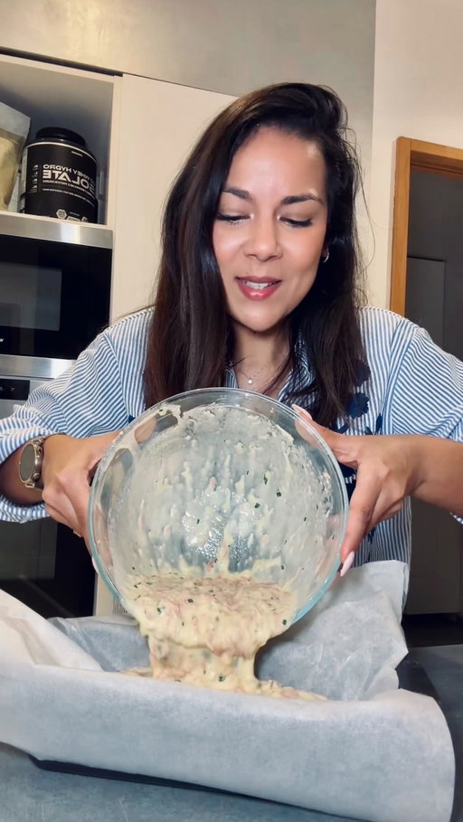 J’ai du improviser, impossible de me rappeler ce que j’avais prévu avec 🙈

- 4 œufs 
- 200ml de crème semi épaisse 
- 75gr de jambon ( ou 150gr ) 
- 1 c a s de ciboulette 
- 5 pomme de terre cuite ( plutot petite ) 
- 60 a 80gr de fromage Rapé 

Cuisson : 40min à 180 degrés

#herta #cooperativeu #picard