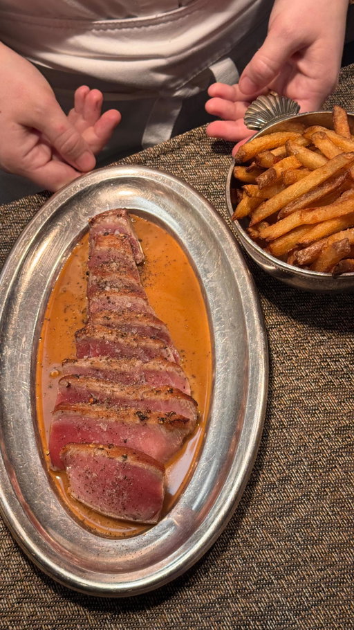 Tuna au poivre for Sunday lunch?  Lunch starting this Sunday from 12-3pm at @lechenenyc 🐟 
Delicious Japanese tuna loin grilled with black peppercorn. Finished with a roasted fish bone au poivre sauce and a big pile of fries 🍟 
#onlythebestforourguests