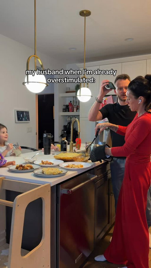 based on true events 😂 @ownitdad can’t always read the room

#motherhood #couplehumor #parentsofinstagram