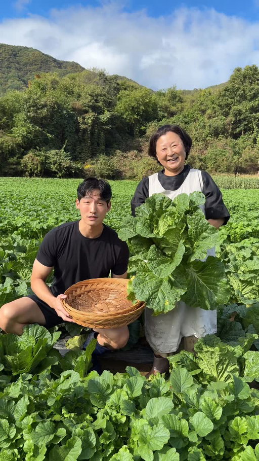 How A Kimchi Master Makes Kimchi