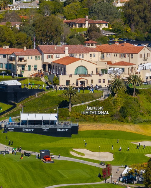 Fridays at Riviera 🤩