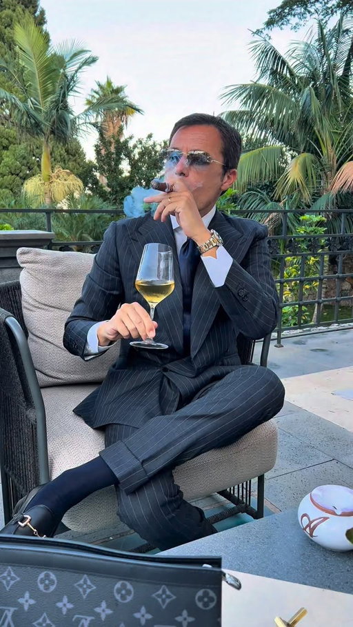We are excited to announce the opening of our huge crazy warehouse in Texas, USA, with a new large team to ensure US customers receive orders quickly. This expansion and investment have established us as leaders in the accessories world, catering to the most important men and biggest celebrities.

You can now see the very first videos in my story.

We look forward to connecting with our customers and achieving new milestones together. @otaa

#facts #makemillions #otaa
