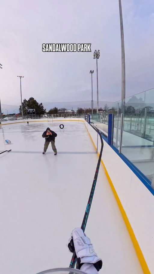 First on the ice here at Sandalwood Park 😍2 New NHL Sized Rinks! 🚨@experiencebrampton @bramptonparksrec #hockey #pavelbarber #Brampton