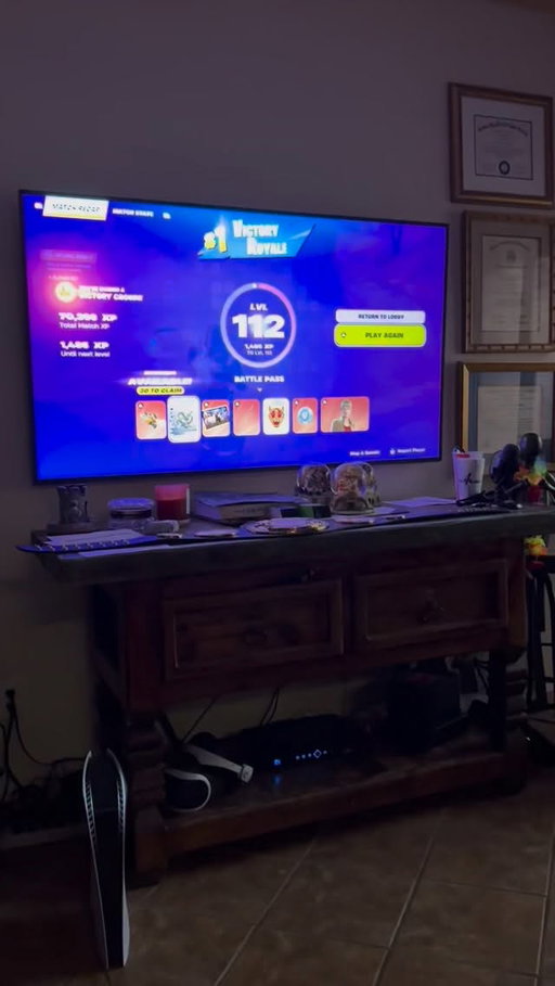 It’s #FortniteFriday in the Henry household! It’s going down…trust me!

#fyp #fortnite #fortniteclips #markhenry