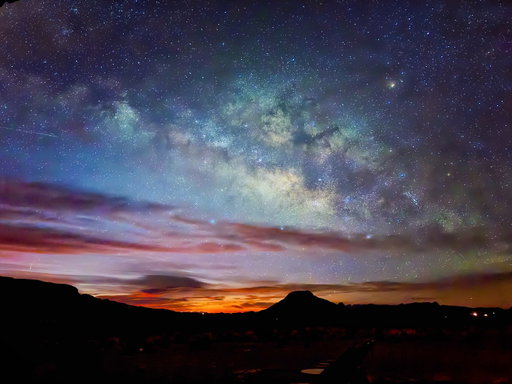 It’s a whole other world out here! ✨🌌🪐💫

@starstruckglamping offers beautiful glass domes in the middle of the desert near Big Bend National Park. You’ve never seen the Milky Way or endless stars like you will out here. ✨

#westtexas #milkyway #bigbend #travel #adventuretravel