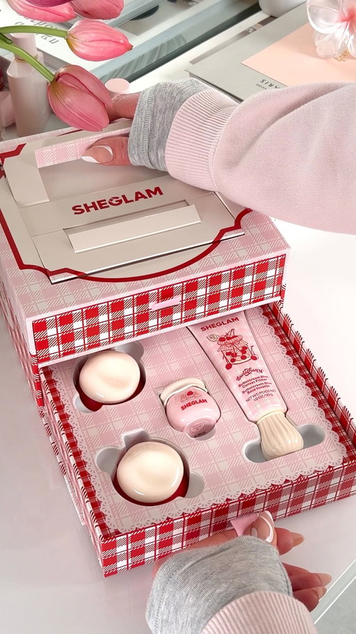Your sign to order these cuties 💕🌸✨

The most adorable new launch from @sheglam_official 🩷 the Sweetheart Collection! Including their first ever skincare product 👀

#SHEGLAM #SHEGLAMcollection #SHEGLAMsweetheart #valentinesmakeup #NewMakeup