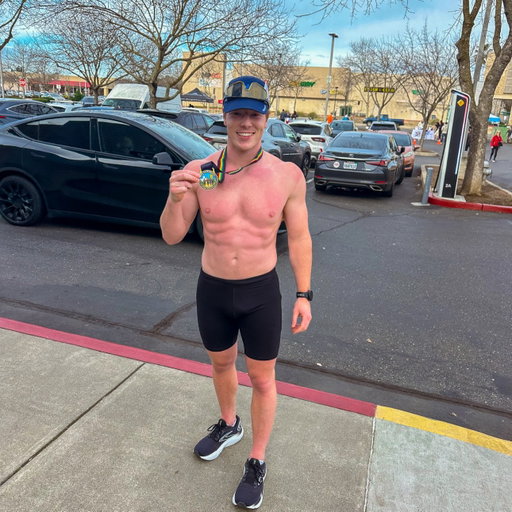 4th at the @blackmenrunsac Black History Month 5k today! There’s no better way to remind your legs/lungs what it feels like to go hard! This race reminded me of how much I love the running community- it was so great to see everyone getting after it! Congrats everyone!
#triathlon #running #swimbikerun #fitness #fitnessmotivation