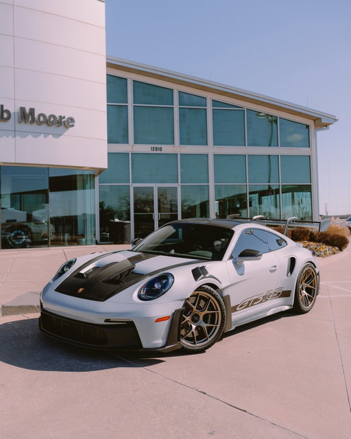 Ice Grey Metallic + Guards Red stitching = dangerously clean. 🩶❤️

Weissach package. Magnesium wheels. Active aero with DRS.

2,953 miles and wrapped in full XPEL PPF so it’s basically armored. 🛡️🏁

Not a car… a track day with headlights. 😮‍💨

Ready to experience it in person?
📍 Porsche Oklahoma City | 12910 Broadway Ext
📞 (405) 748-8080
__
#Porsche #PorscheOKC #ThereIsNoSubstitute #GT3RS #GT3