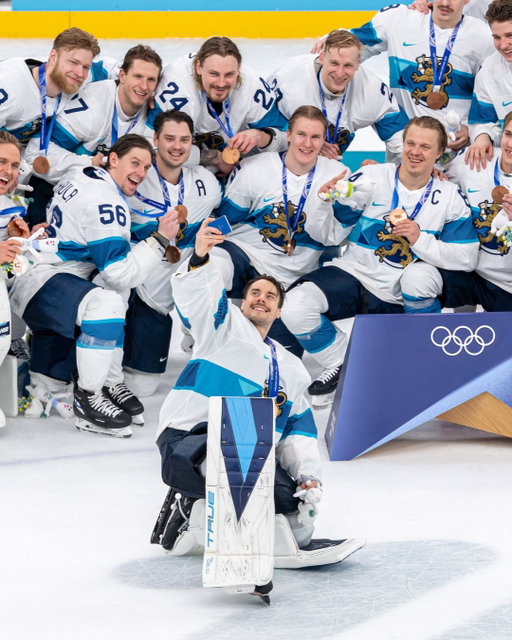 But first, let Juice take a selfie 🤳

#WinterOlympics