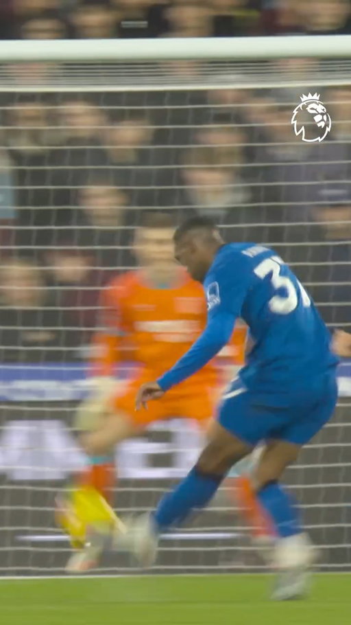 Rayan came SO CLOSE to scoring one of the best goals you're likely to see this season! 🤏

🍒 @afcb