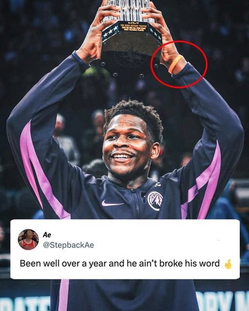 Anthony Edwards still has the wristband he received from 6-year-old Luca, who was diagnosed with cancer. He told him he would wear it for the rest of his career ❤️

A man of his word 🤝 (via @timberwolves, h/t StepbackAe/X)
