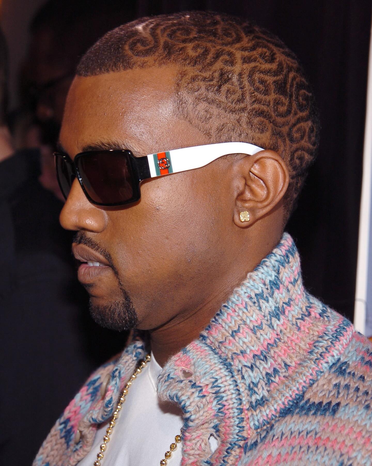 21 years ago today, Ye stepped out at the 3rd Annual MTV “TRL” Awards in New York City👇

Held at MTV Studios, the 3rd Annual MTV TRL Awards brought together some of the biggest names of the mid 2000s. Ye was in the building during his ‘Late Registration run’. That night, he won Best Hip Hop Artist, continuing his streak as one of the most requested and talked about artists on television

Will Ferrell and Lil Jon made an appearance, and Ryan Cabrera coild be spotted posing with Ye. It was one of those rare early 2000s carpets where rap stars, pop acts, and movie stars all mixed in the same room

Ye wasn’t just attending award shows at this point, he was becoming the face of the era. Moments like this helped solidify his rise to becoming one of the biggest artists in the world