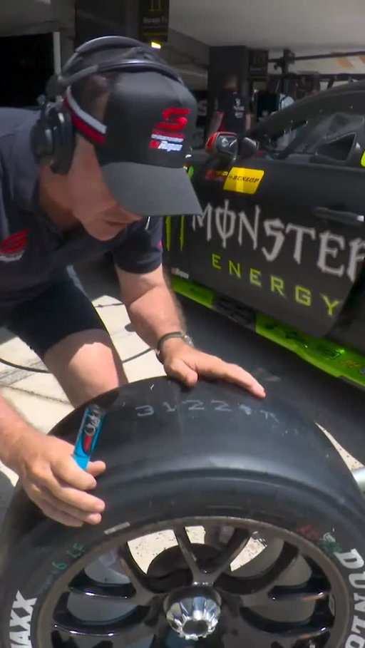 Anyone ever teach you to clean up after yourself Larko? @supercarschampionship