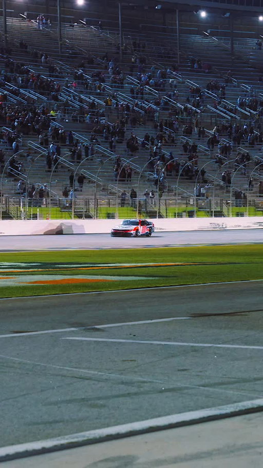 We’re so back 🍻 

@haasfactoryteam @roadrangerusa @teamchevy @nascaroreillyap