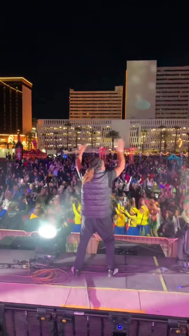 2026 CELSIUS Rock ‘n’ Roll Las Vegas knows how to PARTY!!! 🎉 

Congrats to all our runners who ran the 5K today! Can’t wait to cheer on our 10K and half marathon runners tomorrow👏🏻

#RnRVegas