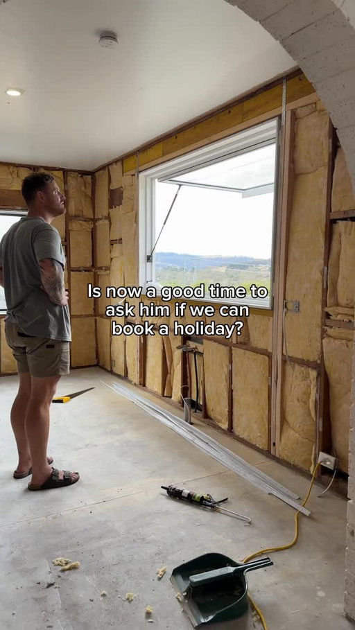 Someone needs to keep him on his toes 🤷🏻‍♀️

#reno #renovation #ourtassiereno