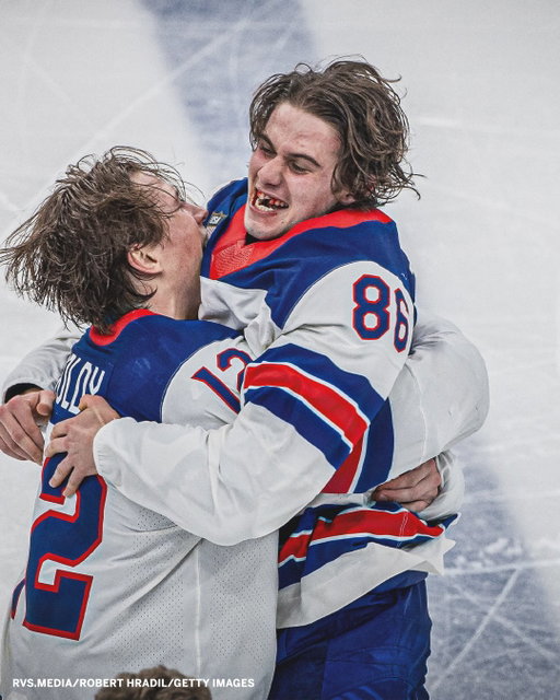 Lost teeth, no problem 😅

Jack Hughes just gave all USA hockey fans a moment they will remember forever 🇺🇸👏