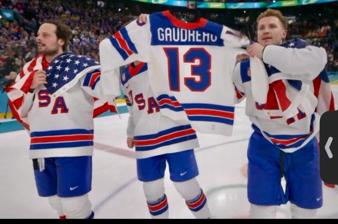 The U.S. players giving respect to Johnny Gaudreau ❤️

this one is special 🇺🇸