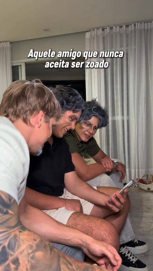 🙋🏼‍♂️ faço sentado