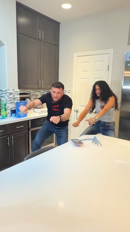 When the cooking instructions say stir it up 🌪️😂🥟🇬🇪 @merab.dvalishvili @eat.namu 

Always flying H I G H with @aviator.spribe 

#food #ufc #dance #ninadrama #merabdvalishvili