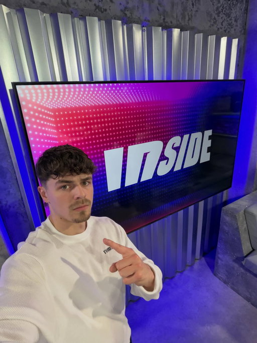 See you March 23rd on @netflix @sidemeninside 🍿