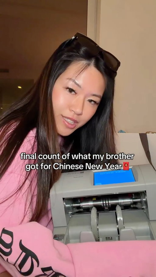 stole my brothers red envelope money, let's see if we're even or he got more🧧 we are beyond grateful I promise🥺 #richtok #lunarnewyear #redenvelope #redenvelopes #chinesenewyear