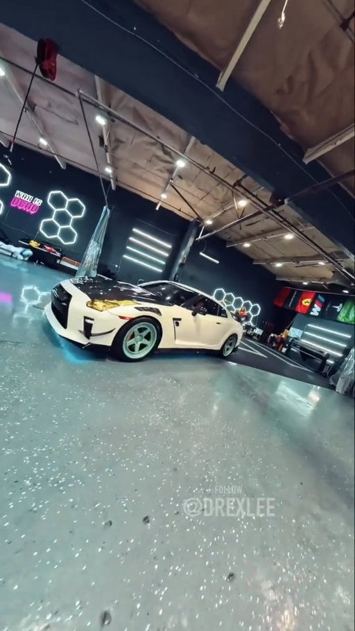 Epic GTR fake drone 1 Shot 💥 see Results ‼️

@nana.cloud 
@swolepatrol_r35 
@blacksheep_autodetailing 

#cinematic #carsofinstagram #insta360 #edits #supercars