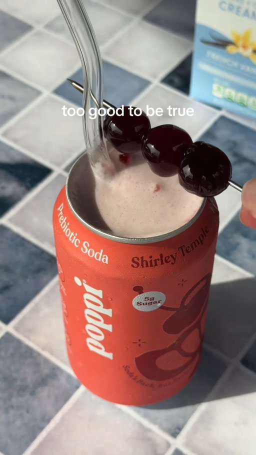 This drink heals our inner child 😋 

#dirtyshirley #poppi #shirleytemple #frenchvanilla #non #nonalcoholicdrinks