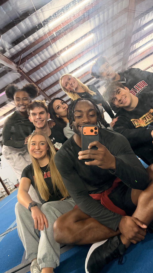 It got a little FUEGO last night with the bulldogs 🐶🔥❤️ #FIOFMU @jamesxchoreography