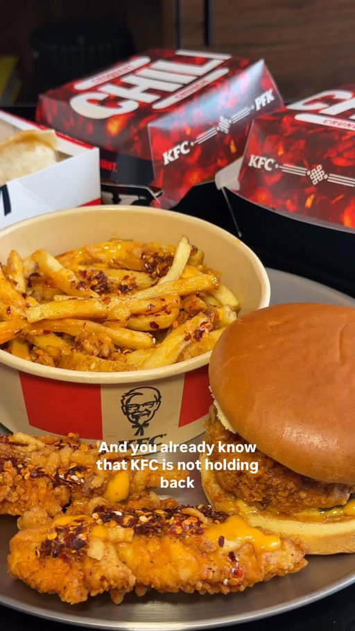 @kfc_canada’s Chili Crunch menu is bringing the heat for a limited time only! Order in-store at KFC.ca or download the app 🌶️

 #ChiliCrunchKFC #KFCCanada #ad